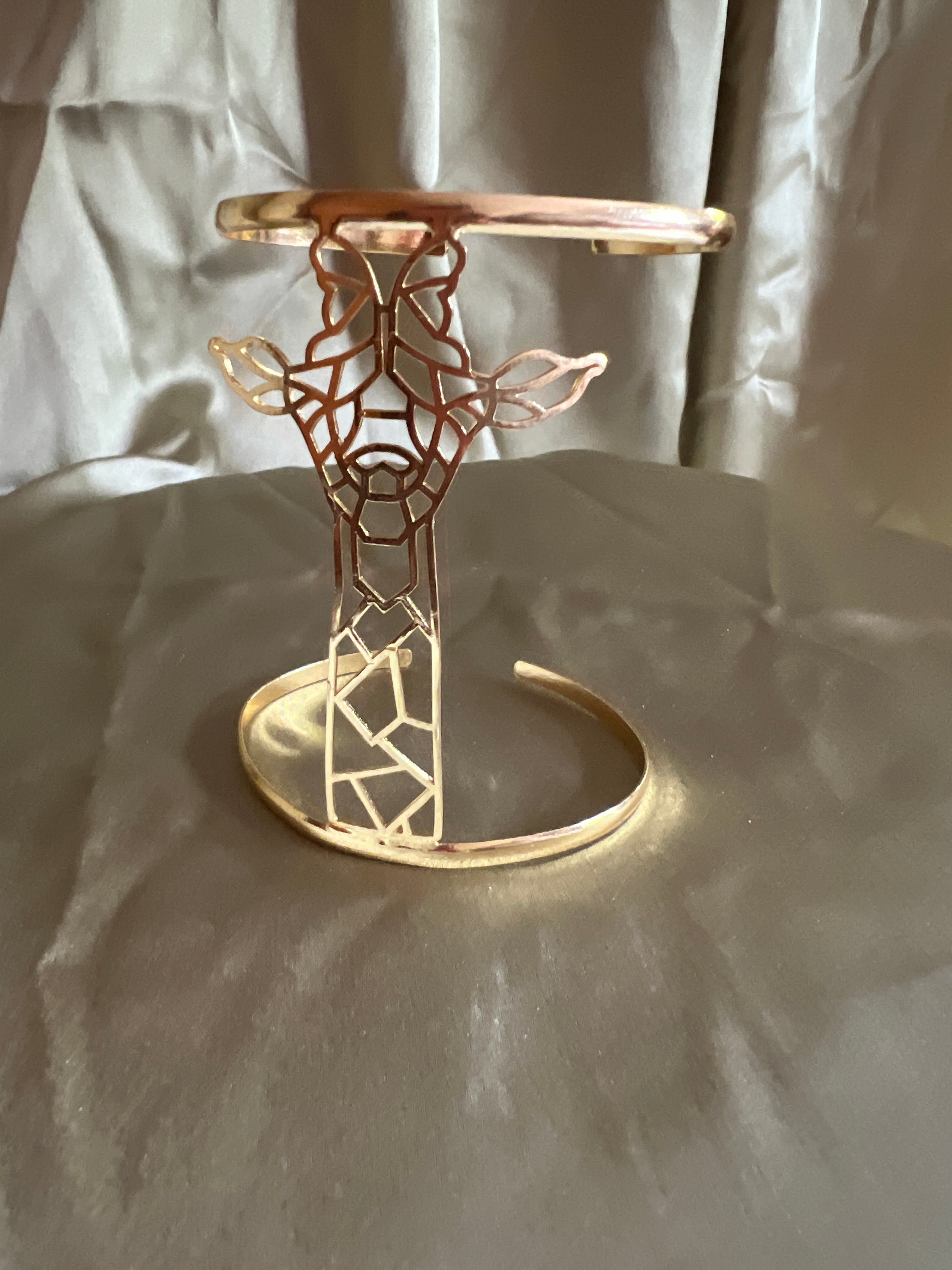 Giraffe cuff