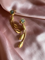 Intertwined Gemstud