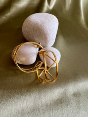 Linear hoops
