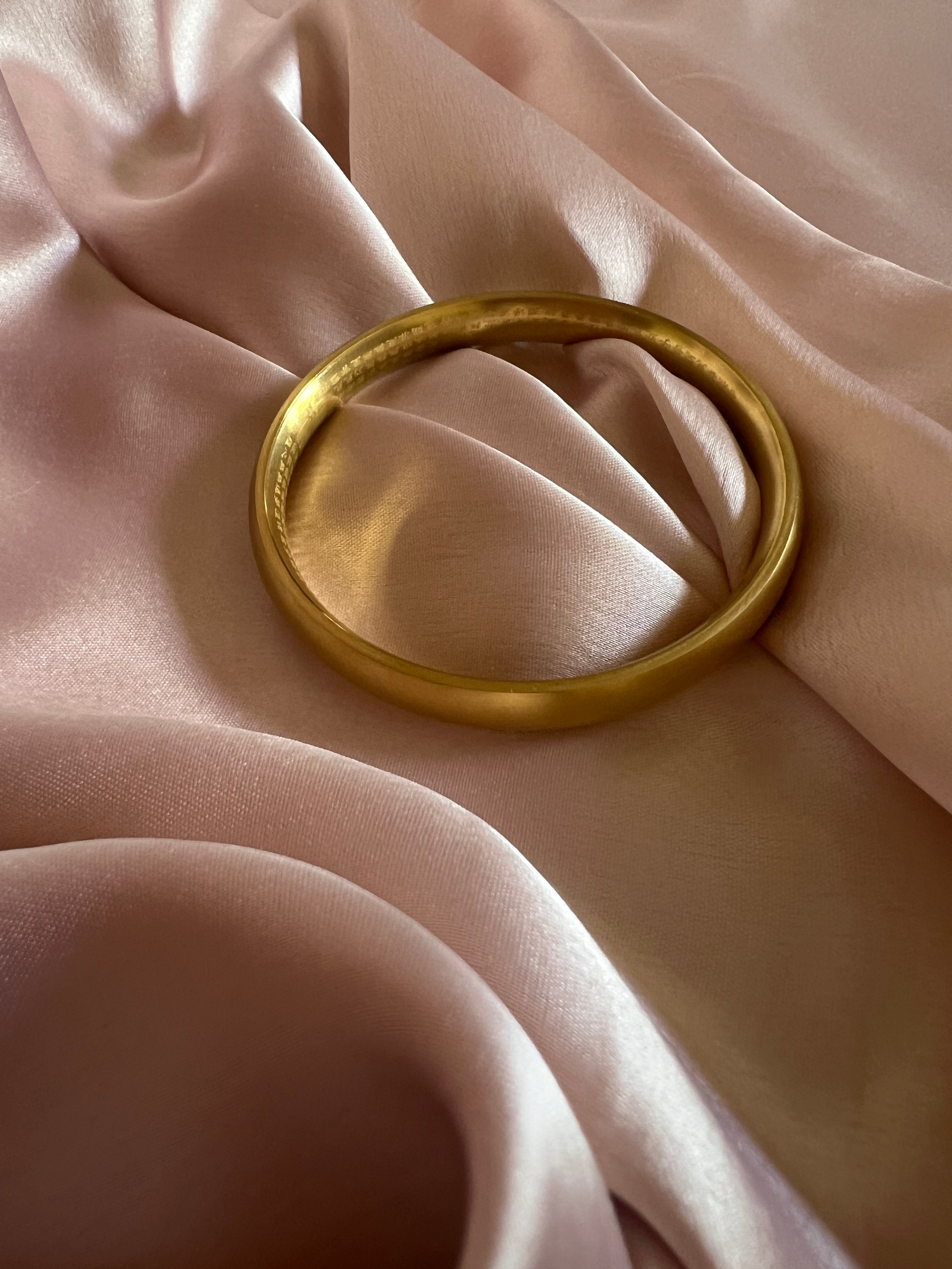 Champagne Glow Bangle
